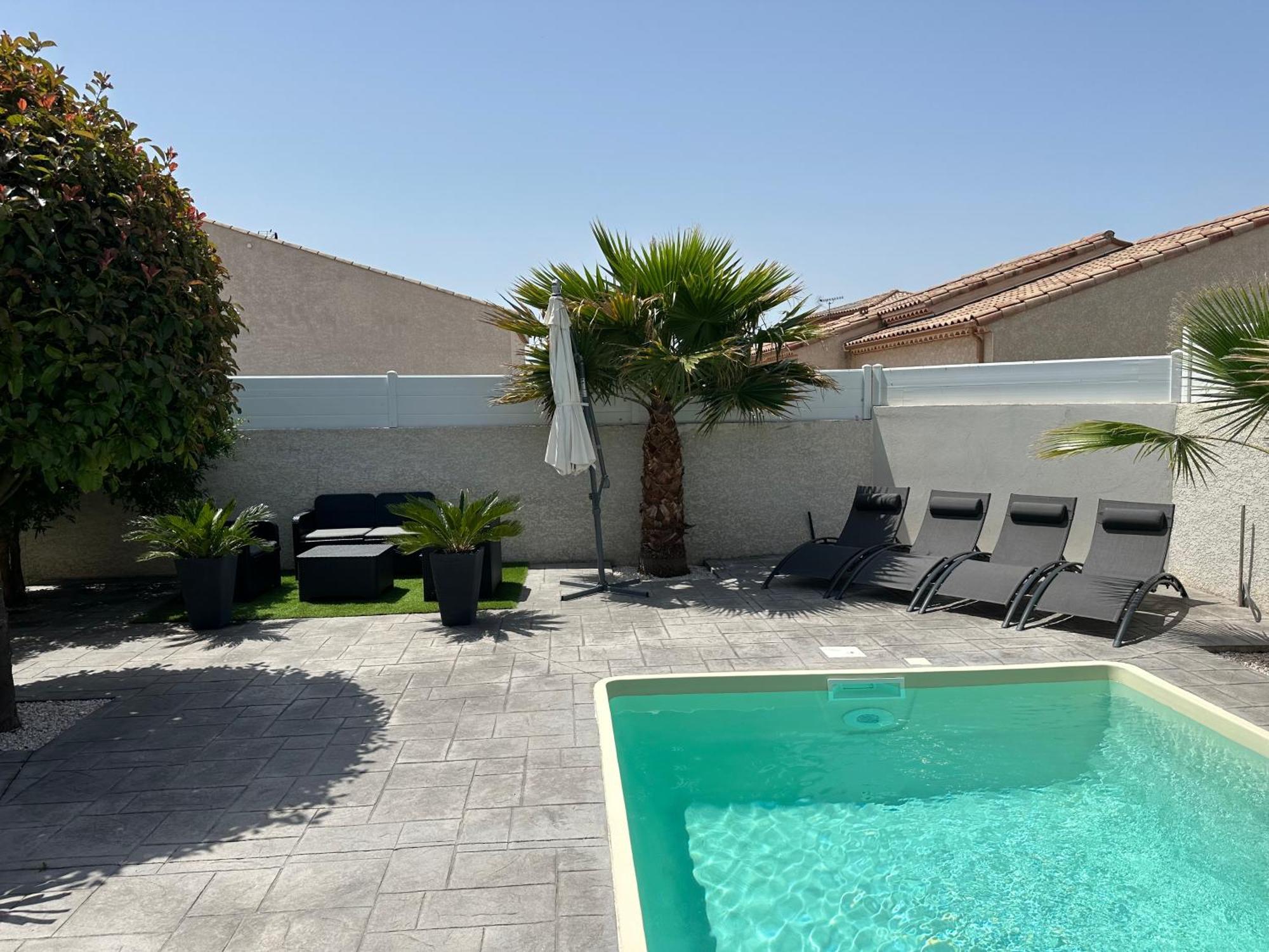 Villa Piscine De La Garrigue Florensac Exteriör bild